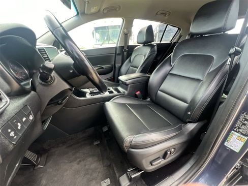 Used 2021 Kia Sportage EX image 17