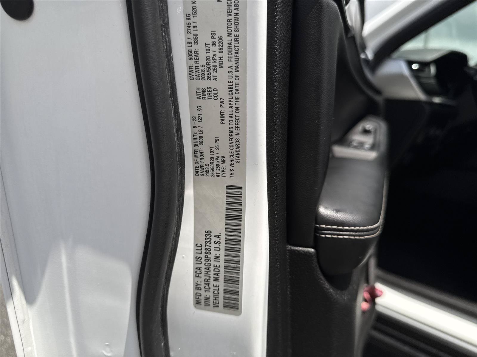 Used 2023 Jeep Grand Cherokee Altitude AWD/4WD image 38