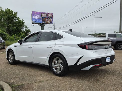 Certified 2025 Hyundai Sonata SE FWD image 6