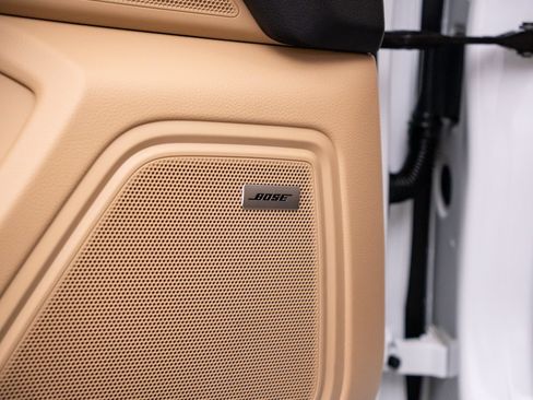 Certified 2026 Porsche Macan AWD/4WD image 15