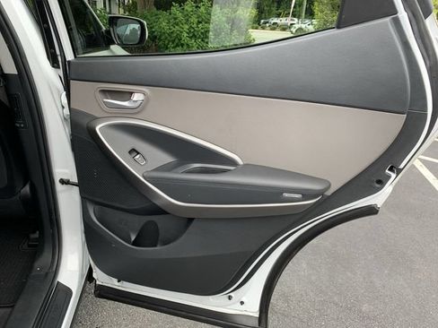Used 2018 Hyundai Santa Fe Sport w/ 2.4L Value Package 02 FWD image 11