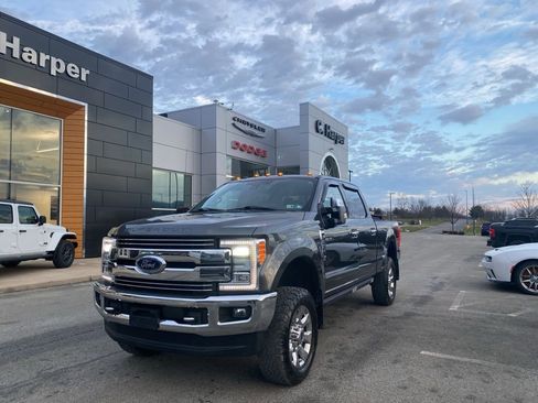 Used 2017 Ford F250 Lariat w/ Lariat Ultimate Package image 5