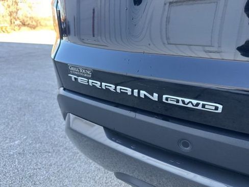 Used 2025 GMC Terrain Elevation image 13