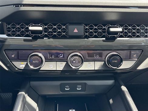 Certified 2025 Honda Accord EX-L image 17
