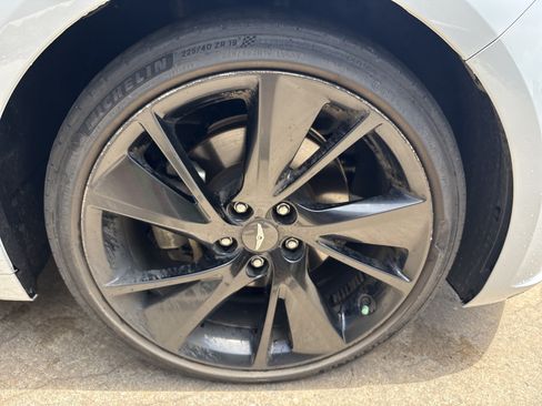 Used 2023 Genesis G70 2.0T w/ Sport Prestige Package RWD image 13