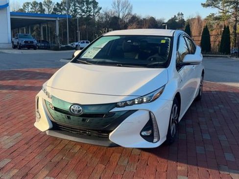 Used 2019 Toyota Prius Prime Advanced image 5