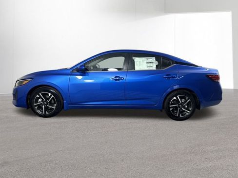 Used 2025 Nissan Sentra SV w/ All-Weather Package FWD image 11