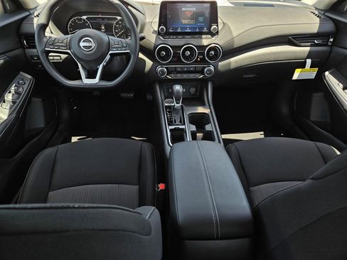 New 2025 Nissan Sentra SV image 10