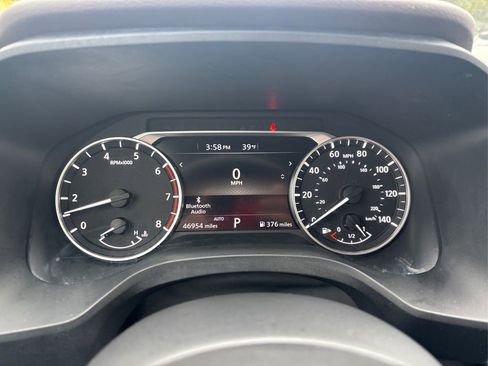 Used 2021 Nissan Rogue SV w/ Premium Package image 23