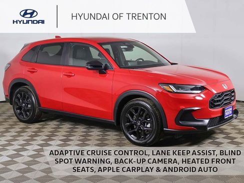 Used 2025 Honda HR-V Sport image 1