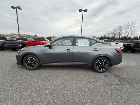 New 2025 Nissan Sentra SV image 8
