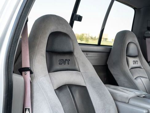 Used 2001 Ford F150 Lightning image 25