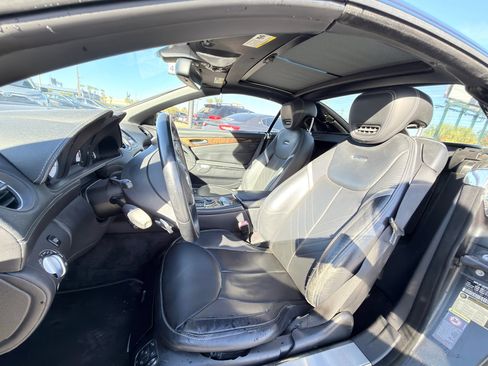Used 2011 Mercedes-Benz SL 550 image 9