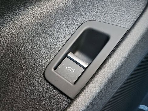 Used 2021 Audi Q8 Premium Plus w/ Premium Plus Package image 20