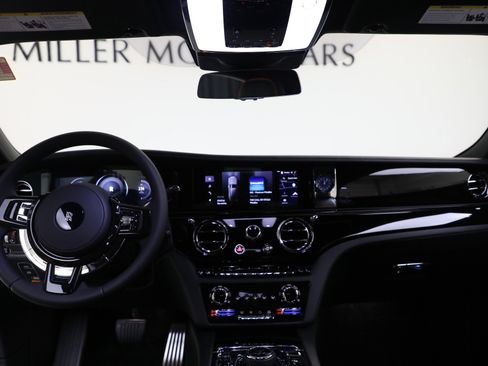 New 2026 Rolls-Royce Spectre image 4