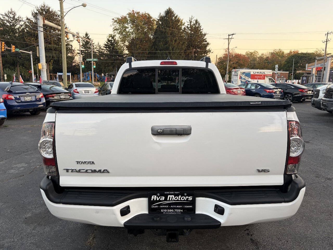 Used 2012 Toyota Tacoma 4x4 Double Cab w/ TRD Sport Pkg image 4