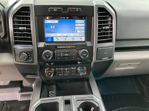 Used 2019 Ford F150 XLT w/ Equipment Group 302A Luxury AWD/4WD image 11