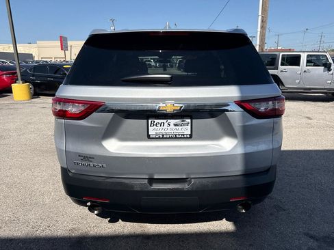 Used 2020 Chevrolet Traverse LS FWD image 7