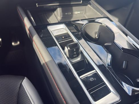 New 2026 Volkswagen Atlas Peak Edition AWD/4WD image 22