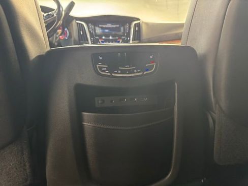 Used 2019 Cadillac Escalade Premium Luxury image 20