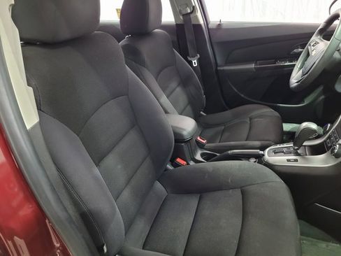 Used 2016 Chevrolet Cruze LT image 39