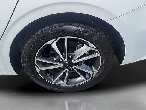 Used 2023 Kia Forte LXS FWD image 13