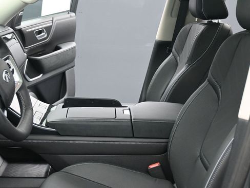 New 2026 INFINITI QX80 Luxe w/ Cargo Package image 19