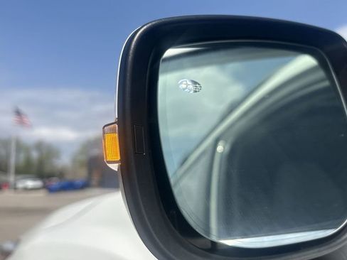 Used 2020 Subaru Crosstrek 2.0i Limited w/ Moonroof Package w/Navigation image 30