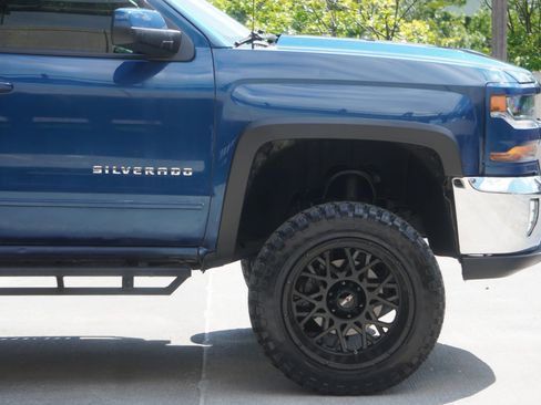 Used 2017 Chevrolet Silverado 1500 LT w/ All Star Edition AWD/4WD image 20