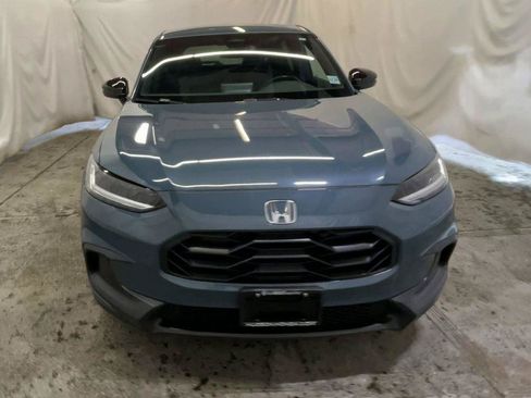 Certified 2025 Honda HR-V Sport image 3