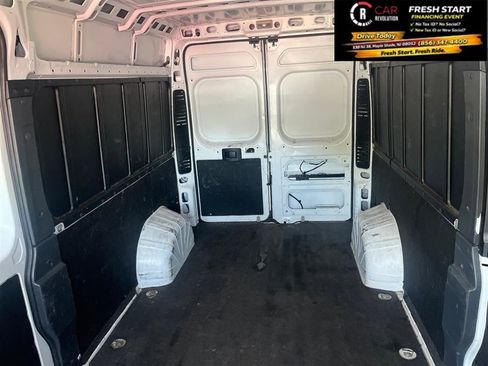 Used 2023 RAM ProMaster 2500 FWD image 12