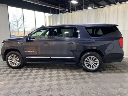 Used 2023 GMC Yukon XL SLT AWD/4WD image 5
