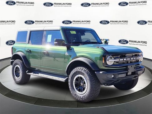 New 2025 Ford Bronco Outer Banks w/ Sasquatch Package image 7