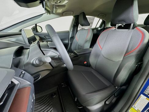 New 2026 Toyota Prius Plug-In Hybrid image 12