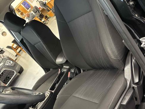 Used 2015 Ford Focus SE image 20