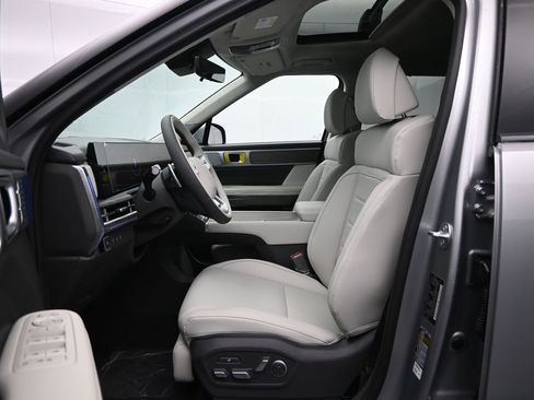 Used 2025 Hyundai Santa Fe Calligraphy image 24