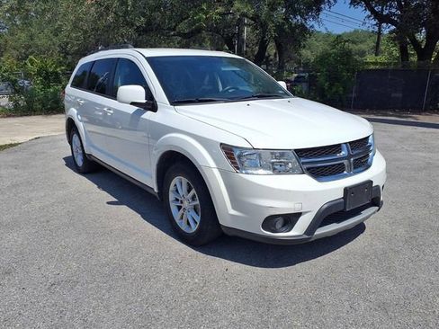 Used 2016 Dodge Journey SXT image 1