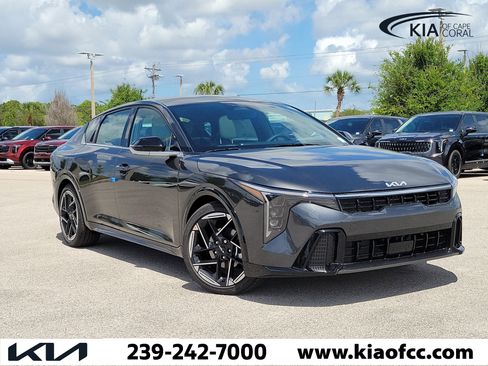 New 2026 Kia K4 GT-Line FWD image 1