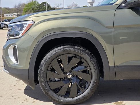 New 2026 Volkswagen Atlas SE image 5