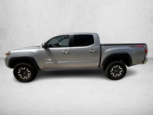 Used 2020 Toyota Tacoma TRD Off-Road AWD/4WD image 6