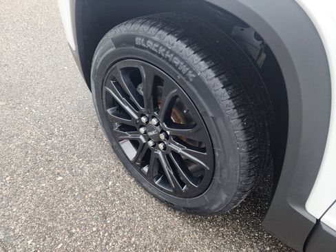 Used 2021 GMC Acadia SLE w/ Driver Convenience Package image 10