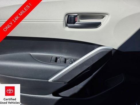 Used 2025 Toyota Corolla Cross L image 27