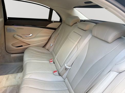 Used 2015 Mercedes-Benz S 550 4MATIC Sedan image 27