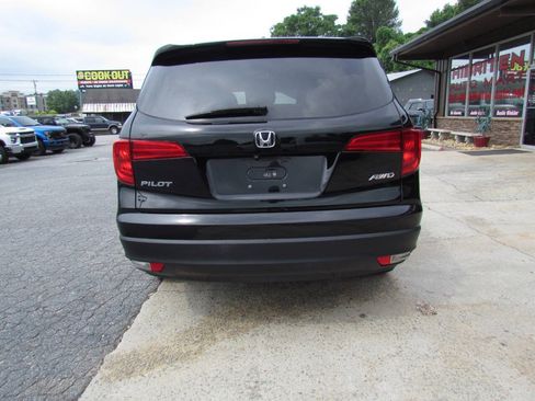 Used 2017 Honda Pilot EX-L image 4