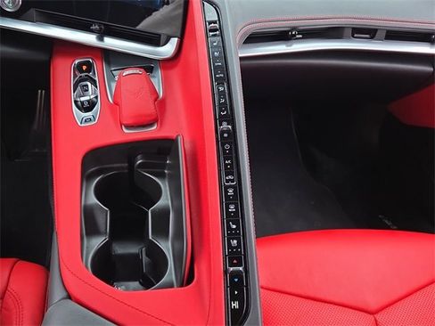 Used 2024 Chevrolet Corvette Stingray Preferred Conv w/ 2LT image 22