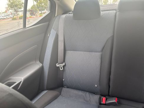 Used 2025 Nissan Versa SV FWD image 36