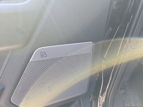 Used 2025 Ford F350 Lariat w/ Lariat Ultimate Package image 8