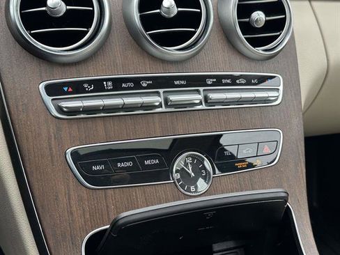 Used 2021 Mercedes-Benz C 300 4MATIC Sedan image 21