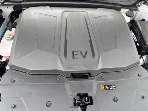 New 2025 Hyundai Ioniq 5 SEL image 27