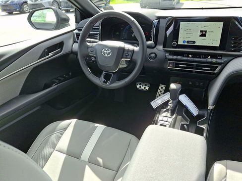New 2026 Toyota Camry SE AWD/4WD image 10